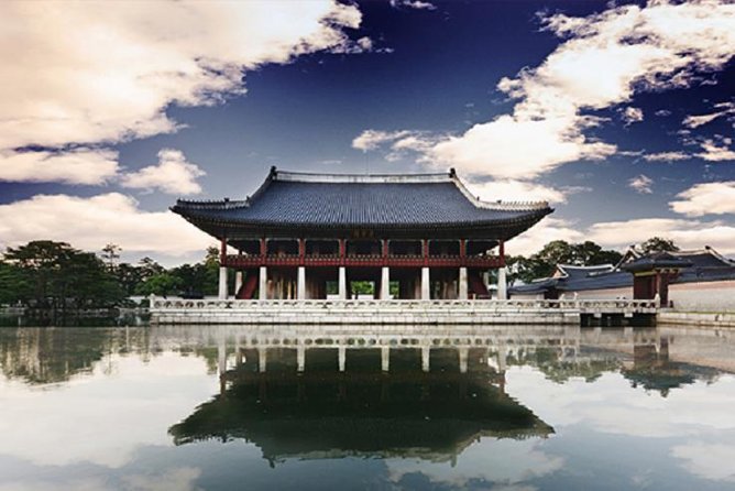 3D Private Seoul Highlight tours with DMZ & Korean Folk Village - Day 1 extras you will actually use: Insadong for crafts and a smooth city pivot