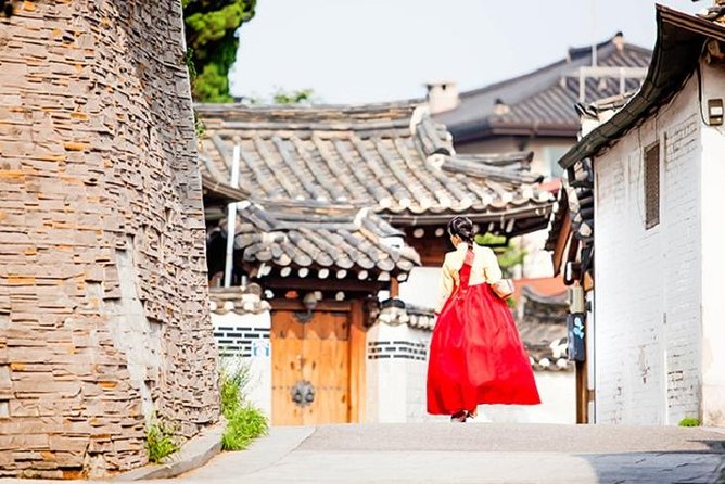 3D Private Seoul Highlight tours with DMZ & Korean Folk Village - Starfield Library: a modern breather between big historical days