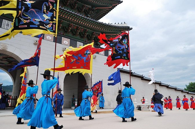 4 Hours Private tour with top attractions in Seoul - Food, Tickets, and What to Plan Ahead So the Day Stays Easy