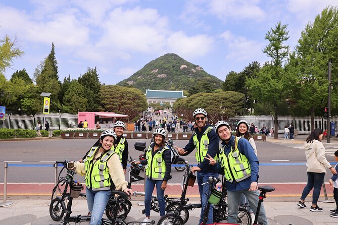 Afternoon E-bike tour and "Happy Hour" food and drinks - Changdeokgung Palace to wrap it up