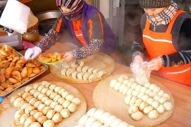 Afternoon Seoul: Hanok Vibes, Netflix Street Food & N Seoul Tower - Gwangjang Market: street food, fabric history, and a plan for hunger