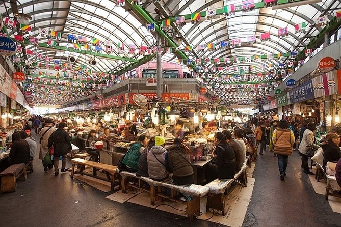 Best of Seoul Shopping Tour - Namdaemun Market: Traditional Shopping Variety With Reasonable Prices