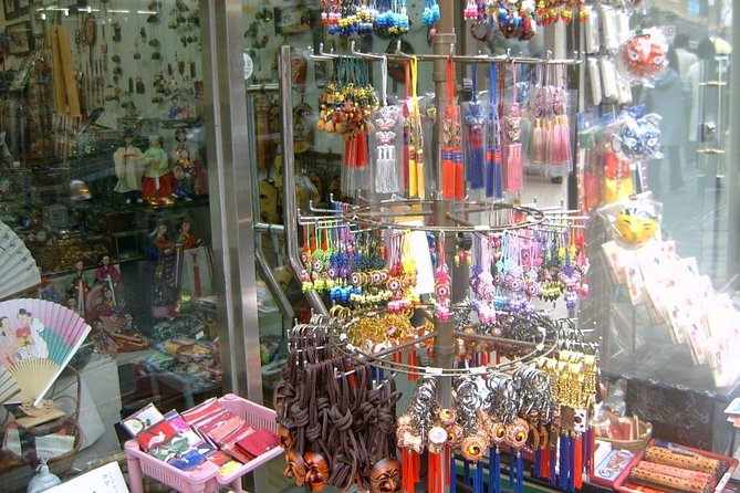 Best of Seoul Shopping Tour - Getting Picked Up, Keeping Your Pace, and Staying Group-Smart
