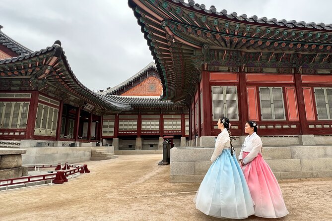 Best Seoul City Tour (Gyeongbokgung Palace,Insadong,Namsan Tower) - Namsangol Hanok Village, Cable Car, and the Tower Finale