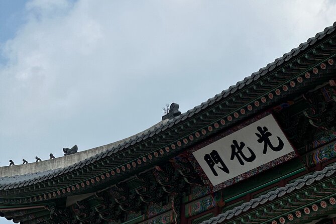 Best Things to Do - Half Day Seoul Trip (Seoul Palace & Temple) - The Changing of the Guard Ceremony: How to Get the Most Out of It
