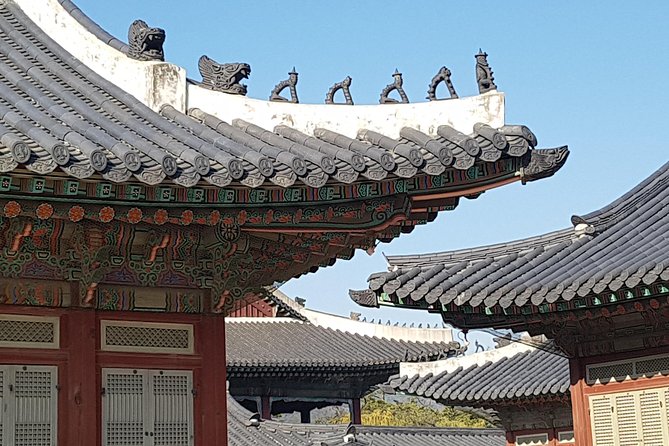 Best Walking Tour to Gyeongbok Palace Bukchon Hanok Village - Ending in Insadong: what to do right after