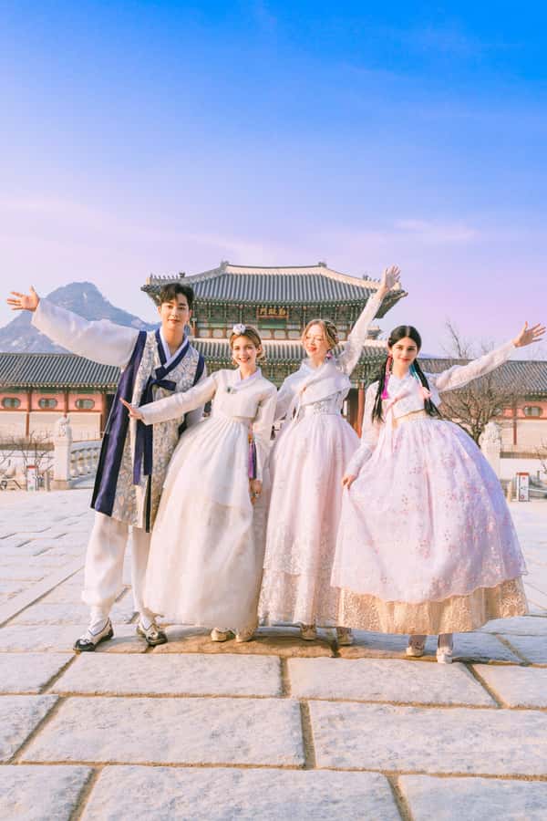 Changdeokgung Hanbok Experience at hanboknam - Why this hanbok rental feels worth $14