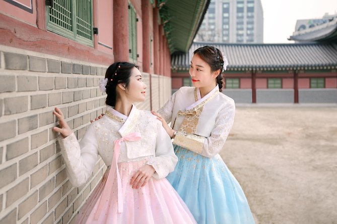 Changdeokgung Palace Hanbok Rental Experience in Seoul - Getting Started at Donhwamun-ro: Where the Experience Begins