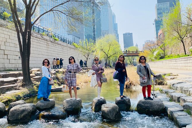 Customizable Seoul Private Tour Palaces Food and Markets - Bukchon Hanok Village walking time that feels like an escape