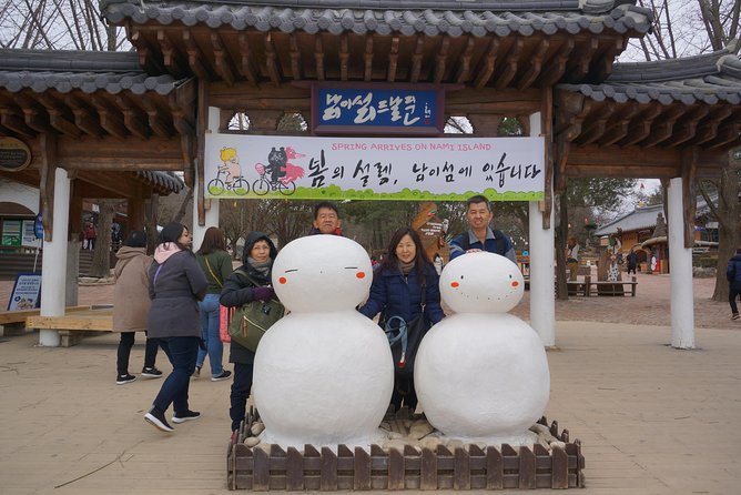 Customized Private Seoul tour: Palace, Market etc(Airport Option) - A Route Through Seoul That Balances Palaces, Old Streets, and Views