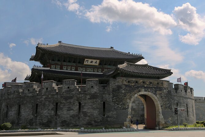 Day Trip to UNESCO: Suwon Fortress Adventure from Seoul - Getting from Myeong-dong to Suwon without stress