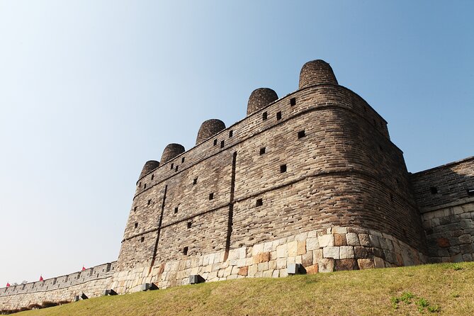 Day Trip to UNESCO: Suwon Fortress Adventure from Seoul - Guides and group size: why this often feels personal