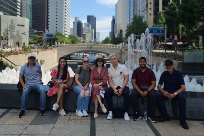 Deoksugung & Jeongdong-gil: A Walk in Korea's Rich Heritage - Why this Deoksugung to Cheonggyecheon route works