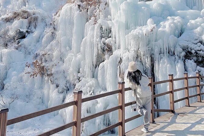 Eobi Ice Valley, Nami Island, Morning Calm and Rail Bike Seoul - Eobi Ice Valley: the winter ice wall stop where you can actually enjoy the photos