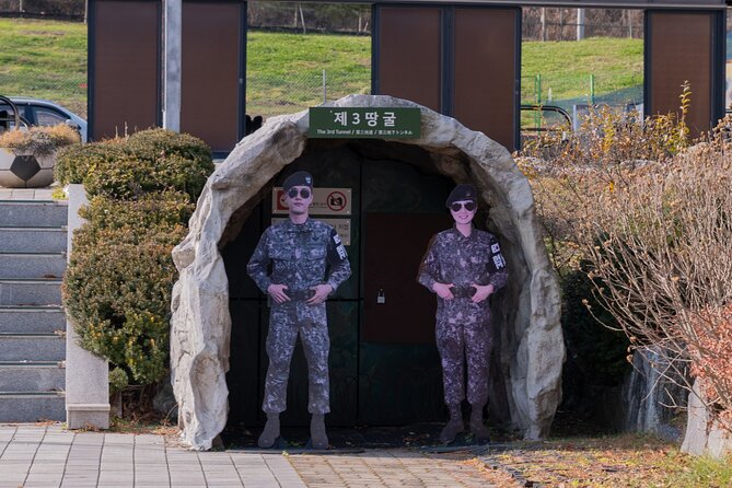 Exclusive Private DMZ Tour & War Memorial Hall or Suspension Bridge(No Shopping) - Lunch, Rest, and How Your Guide Keeps the Day on Track
