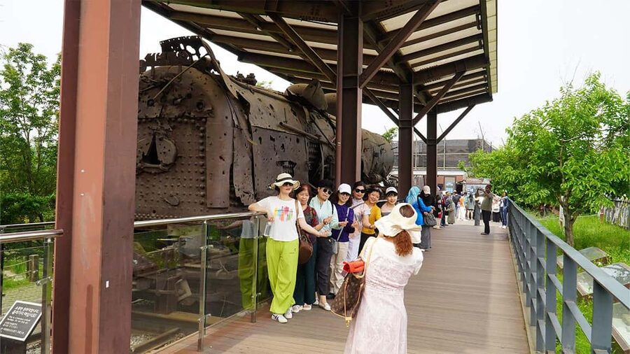 From Seoul: DMZ Tour and North Korea Experience Hall - Mangbaedan, Freedom Bridge, and the mid-day photo stop