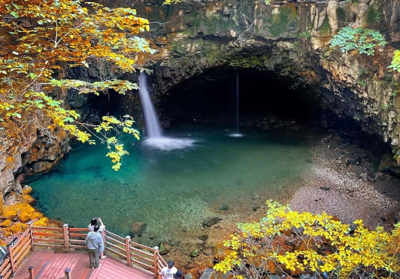 From Seoul: Pocheon, Sanjung Lake and Bidulginang Fall Trip - Sanjung Lake in autumn: calm views, photo time, and a slower pace