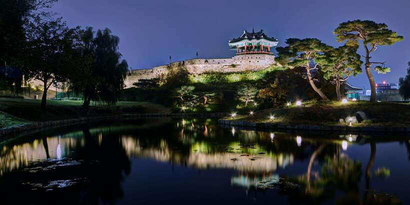 From Seoul: Suwon Hwaseong Fortress Night Tour - Summer Fridays to Sundays: the Haenggung Palace change