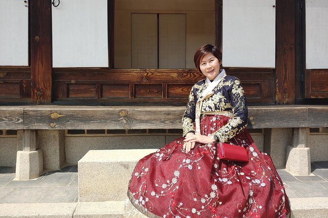 Full-day Customizable Private Seoul Highlight Tour - Stop 2: Gyeongbokgung Palace plus optional hanbok photos