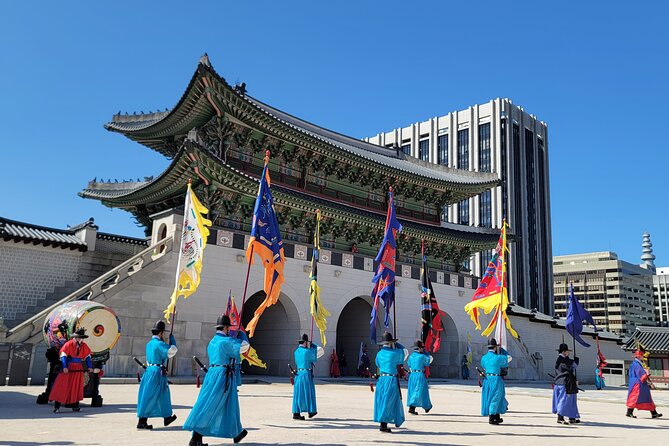 Full-day Customizable Private Seoul Highlight Tour - Stop 6: Insadong for traditional shops, cafes, and a Korean lunch break