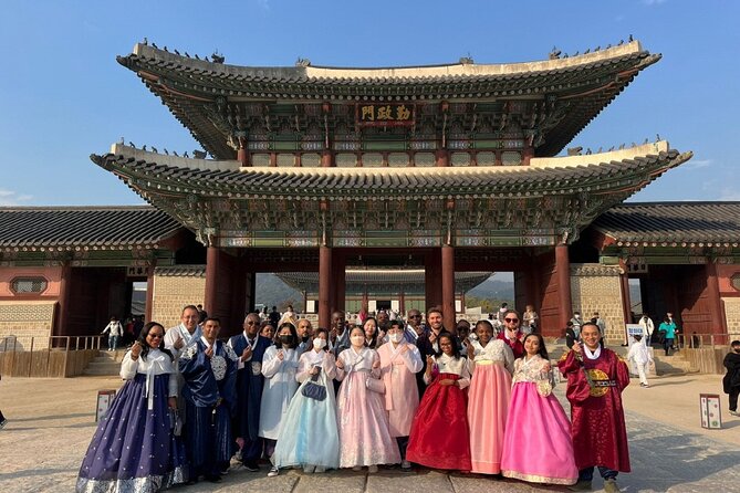 Full-Day Seoul Highlights Private Guided Tour - Bukchon Hanok Village Walk: Traditional Houses With No Extra Ticket Stress