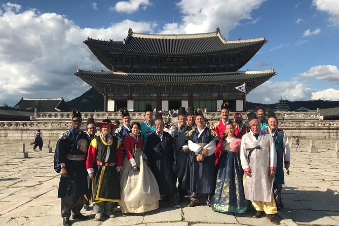 Half day Morning Seoul City Tour(Temple & Gyeongbok Palace) - National Folk Museum of Korea: everyday life inside the palace complex