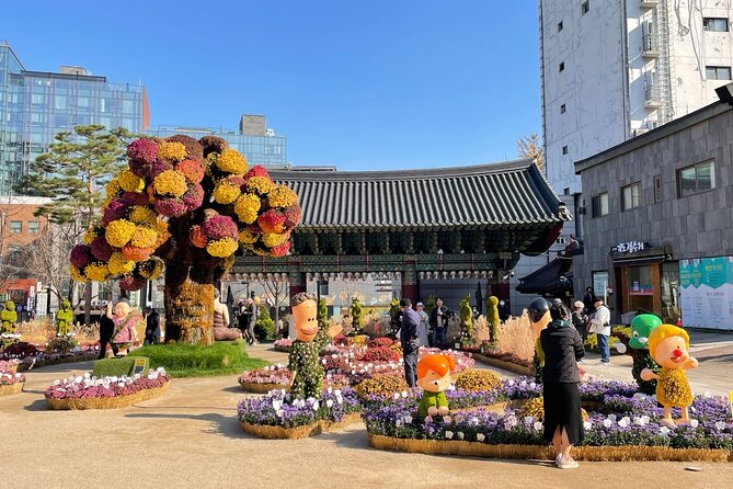 Half day Morning Seoul City Tour(Temple & Gyeongbok Palace) - Cheongwadae Sarangchae pass-by and the Blue House security reality