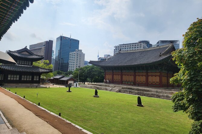 Highlights of Seoul Tour in Seoul: Deoksugung & N Seoul Tower - Cheongha Korea Ginseng Museum: A Short Stop With Long Cultural Context