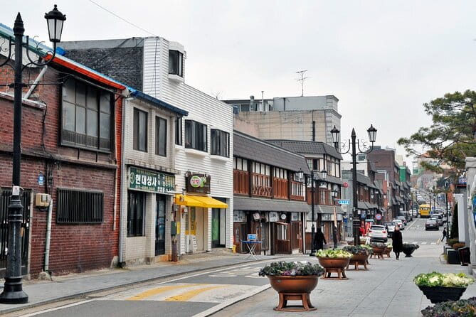 Incheon Highlight - Private One Day Tour - Hotel Pickup and the Electric Volvo C40 Recharge Setup
