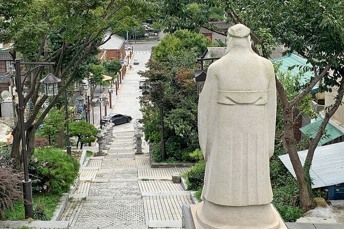 Incheon Port History Tour by 19th Century Electric Car, KTourTOP10 - Donghwa Village and the Port-to-people story shift