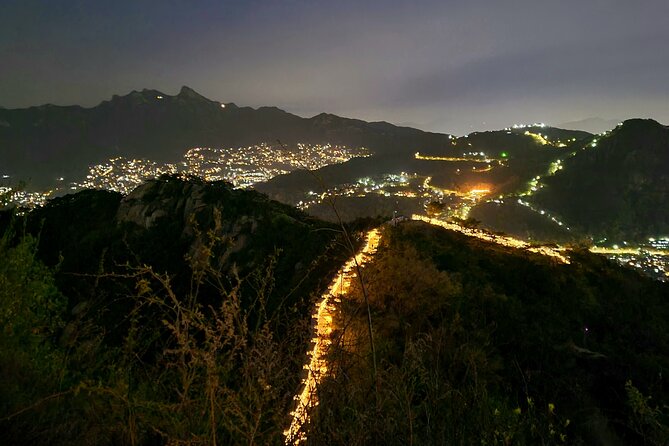 Inwangsan hike & historical sites - The guide and group size: why max 15 feels like the sweet spot