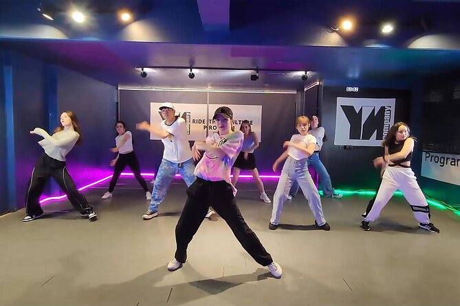 K-pop Dance Class in Seoul (Incl. video shooting & editing) - The 90 minute flow, from warm-up to your final filmed routine