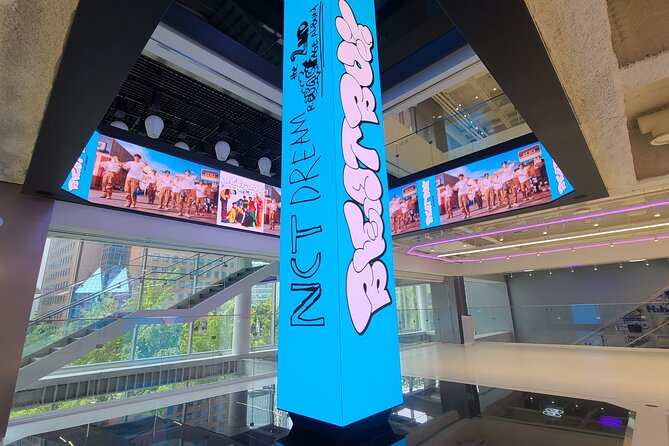K-POP Experience in Seoul: Real K-POP Agency & Fan Culture - The Message Delivery and Goods Time That Fans Usually Love