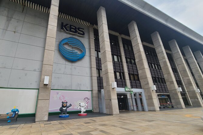 K-POP Experience in Seoul: Real K-POP Agency & Fan Culture - Price and Time: What You Get for $43