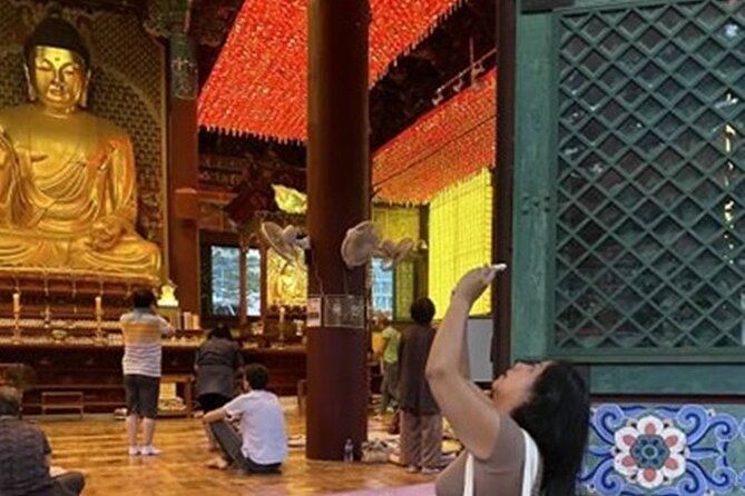 [KoreaByLocal] Authentic Seoul Night Walk and Chicken & Beer - Price and value for a 2.5 hour small-group tour