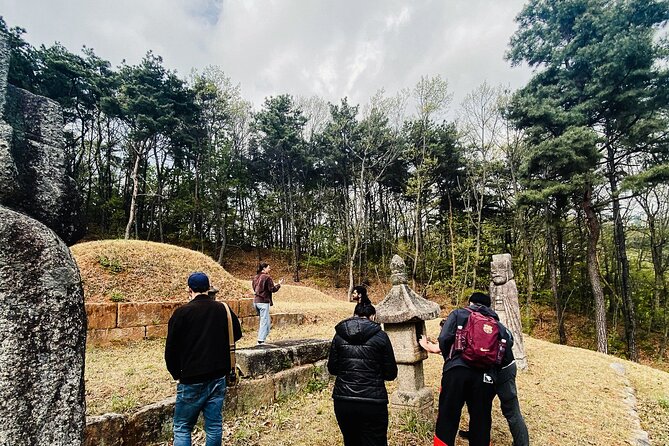 Korean Cemetery and Folklore Trek - The September to November season, and what it means for your comfort