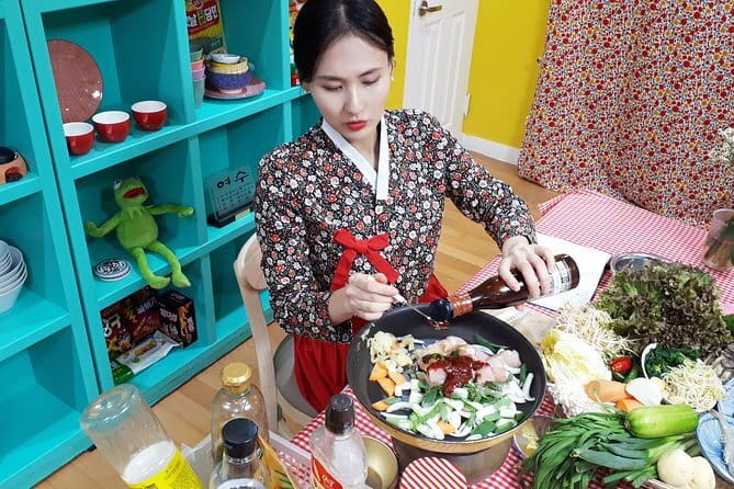 Korean Cooking Class with Grocery Shopping at Seoul Local Market - Dietary Restrictions and Comfort Level for Beginners
