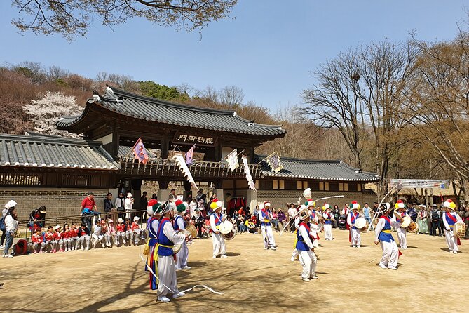 Korean Folk Village Half-day Guided Tour from Seoul - The guide makes it feel personal, not scripted