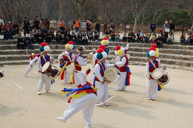 Korean Heritage Tour: Palaces and Villages of Seoul Including Gyeongbokgung Palace - Jogyesa Temple: Buddhism you can actually interpret on the spot