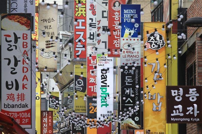 Korean History & Heritage Tour - Kwangjang Market, From Old Linens to Street Food Energy
