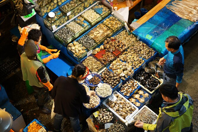 Korean Market Adventure with Chef Yie - Noryangjin Fish market - The lunch payoff, your seafood becomes the meal