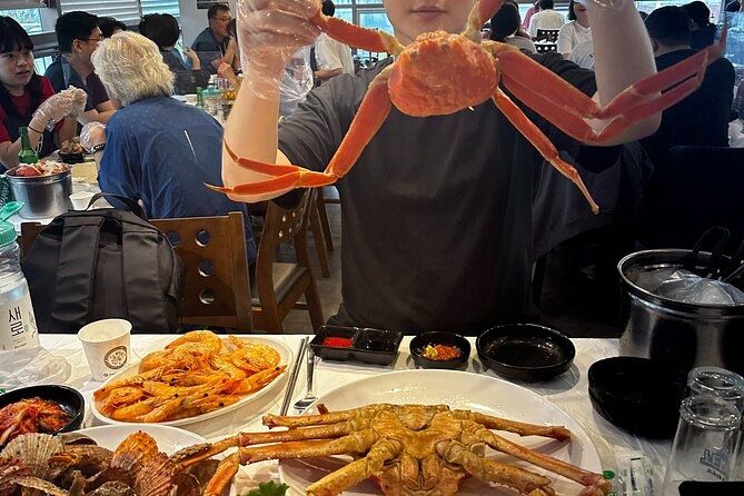 Korean Market Adventure with Chef Yie - Noryangjin Fish market - Timing, market hours, and what to bring for a short walk