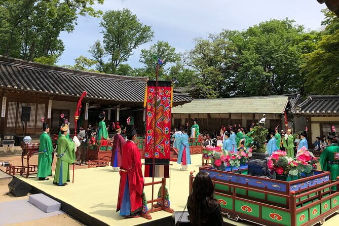 Lee’s Private 4-hour Customized Seoul Tour - Key highlights you will feel right away