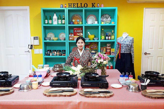 Local Home Korean Cooking Class & Market Adventure in Seoul - Hands-on cooking at a local home, not a demo kitchen