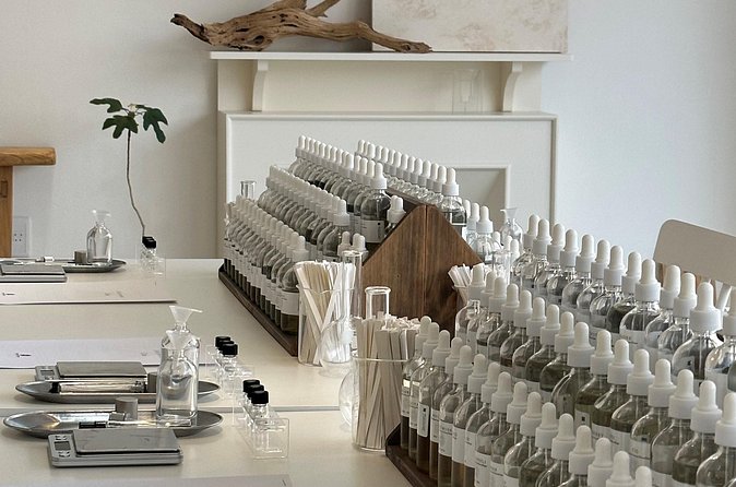 Make your K-scent perfume: Modern oneday class in Seoul - Understanding the Olfactory Pyramid Without the Stress