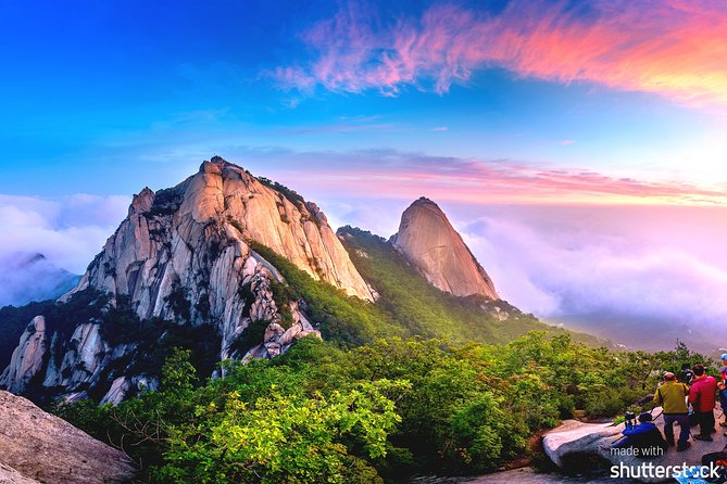 Mt.Bukhansan Hiking and Korean Sauna Tour with Sauna Scrub Service&Korean BBQ - Stop 2: Dragon Hill Spa jjimjilbang and the Seshin scrub experience