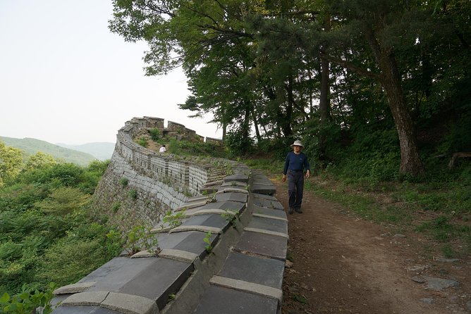 Namhansanseong UNESCO Historical Sites and Korean Folk Village-Private Tour - Performances, martial arts, and acrobatics you can plan around