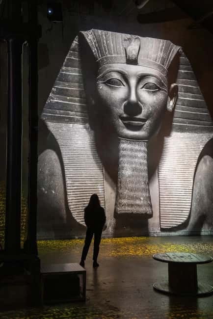 Nami & Maple Road & Theatre des Lumieres Day Tour from Seoul - Getting There: Round-Trip Transfers and a Simple Meeting Point