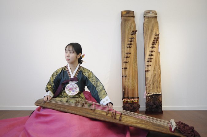 Play Gayageum in Hanbok Cultural Experience in Bukchon - Choosing Between Playing vs Crafting Your Own Gayageum Option