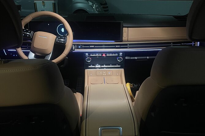 Private Airport Transfer from/to Incheon Airport to/from Seoul - This also works well for a return trip